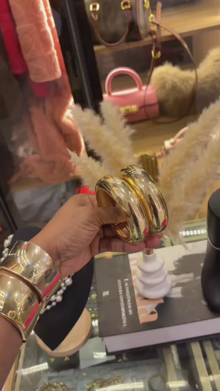 Chunky Round Bangle